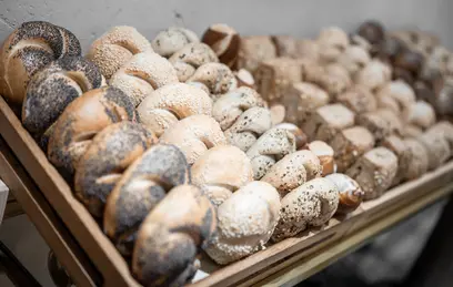 Die große Auswahl an verschiedenen Sorten Brot