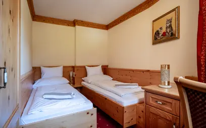 Das schöne Zimmer mit zwei einzelbetten 