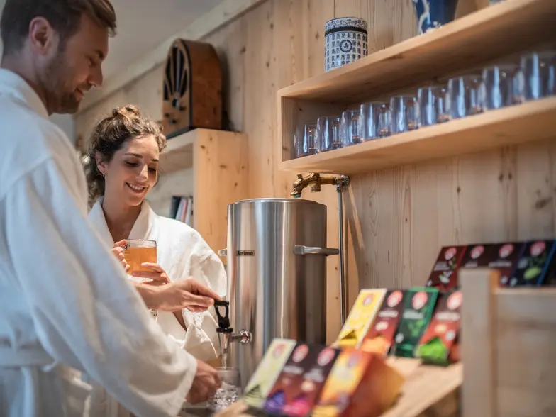 Hole dir nach einem Wellness Erlebnis einen Tee 