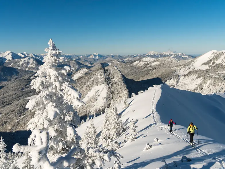 Herrliches Bergpanorama - Skitour aufs Schneidjoch © Achensee Tourismus